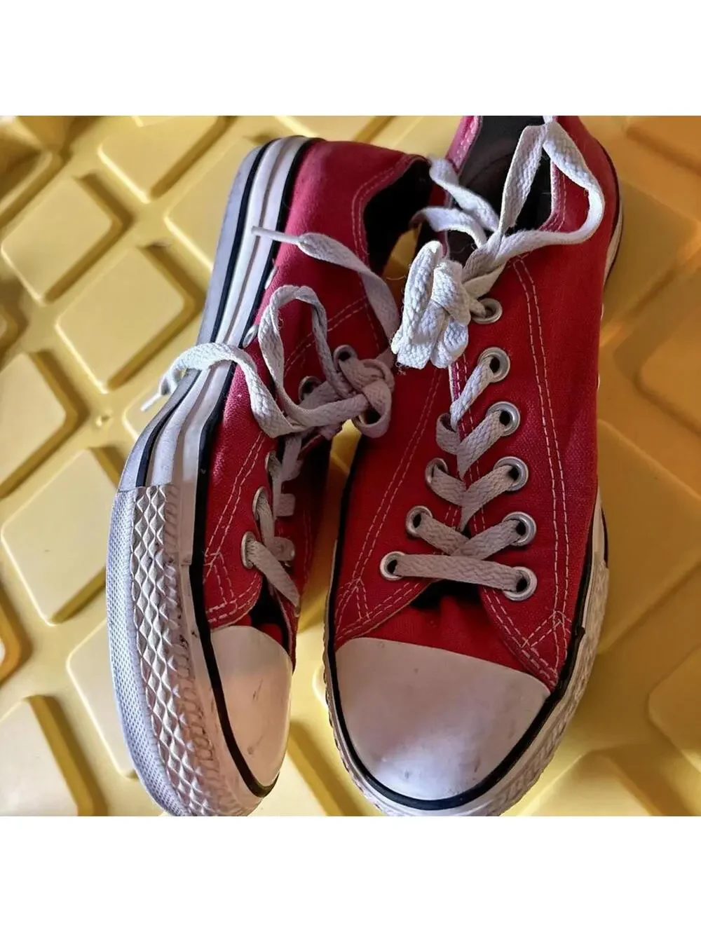 Converse Women's Red Trainer - Picture 2 of 2